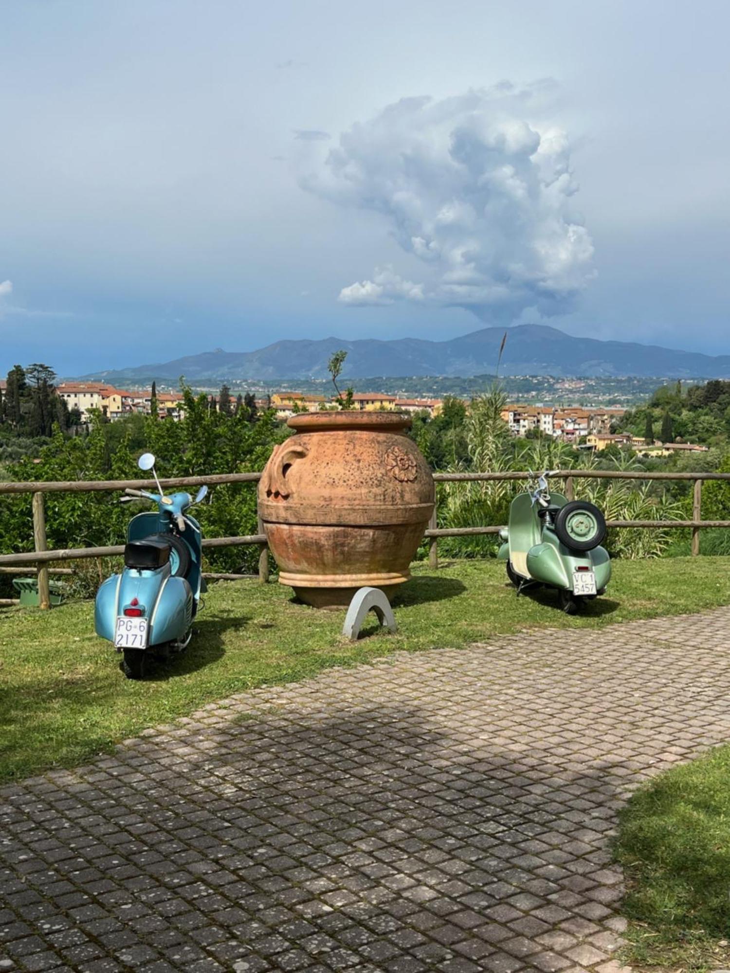Residence Montevecchio Montopoli in Val d'Arno Exterior photo