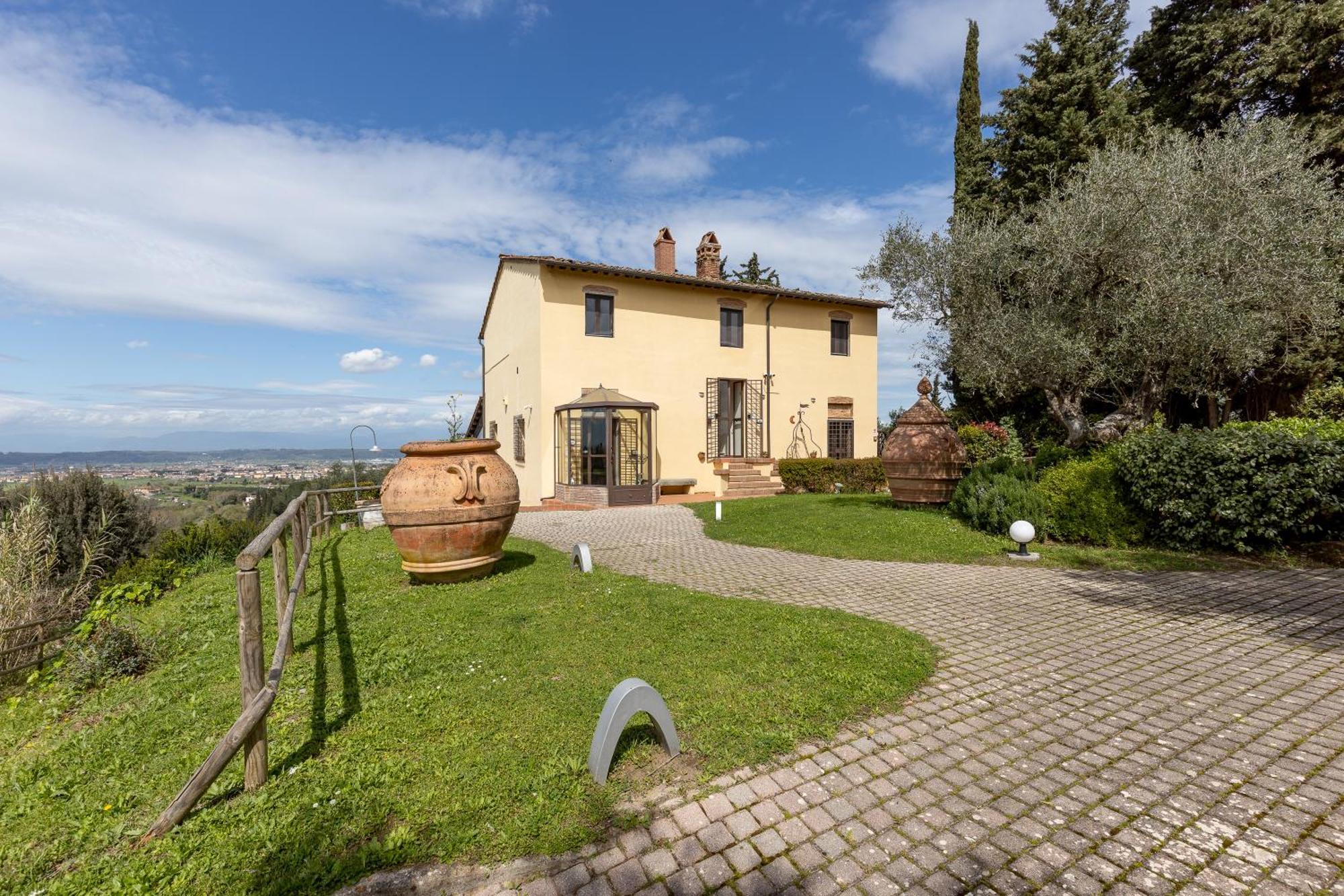Residence Montevecchio Montopoli in Val d'Arno Exterior photo